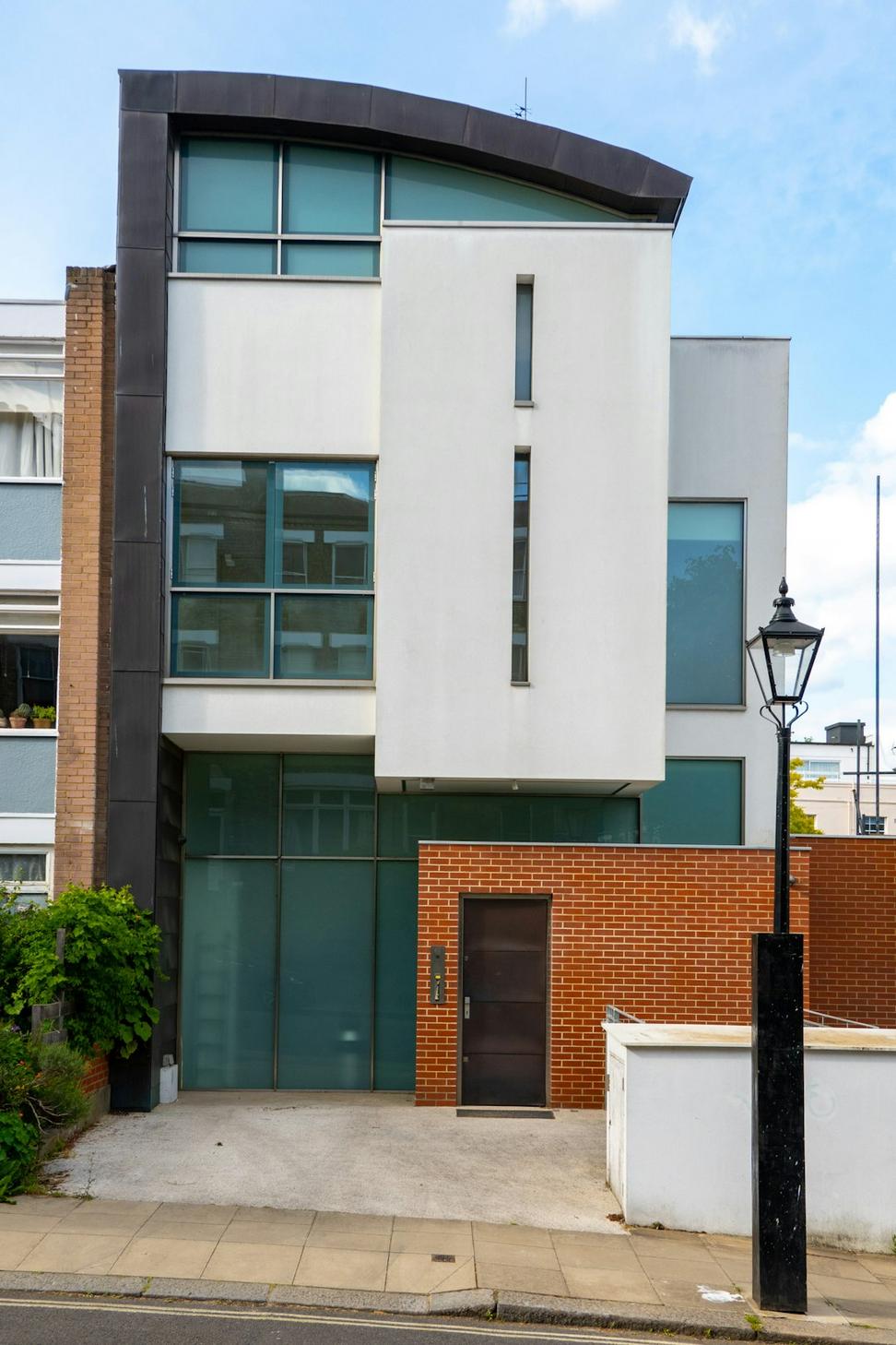 Lakeview Residence